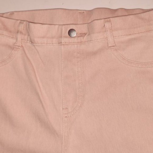 Time and Tru ** stylish stretch jeans, Light Pink, size Medium (8-10) 30" waist - Picture 3 of 8